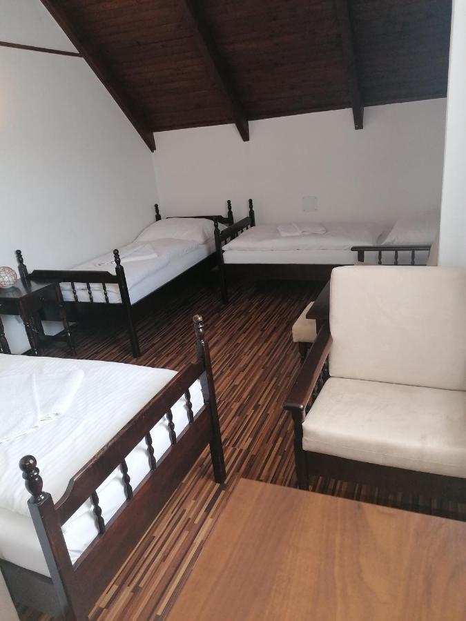 Motel M 말라츠키 외부 사진